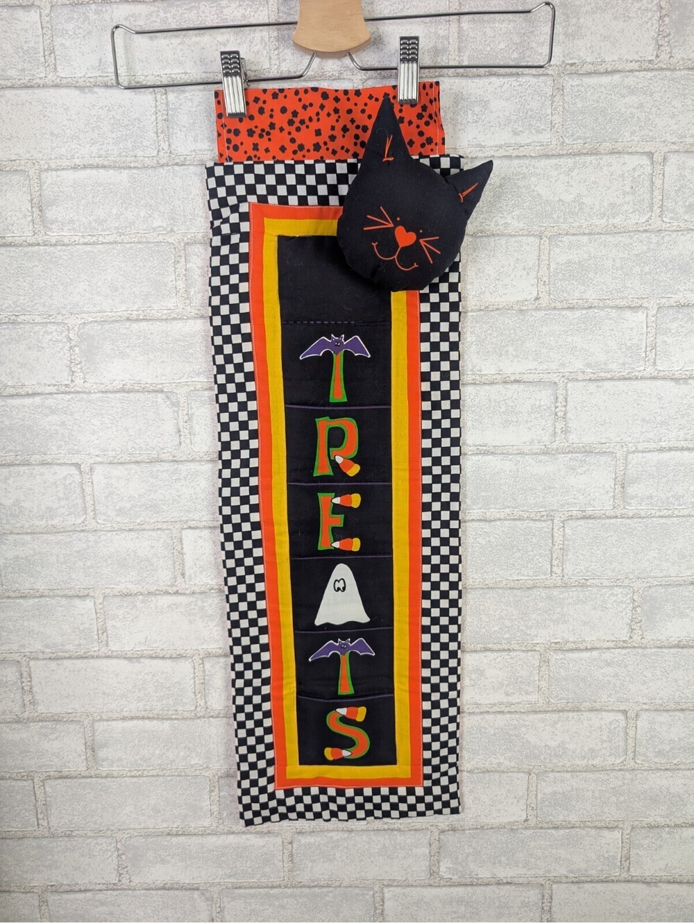 Halloween Door Wall Hanging With Treat Pockets Black Cat 9x25"